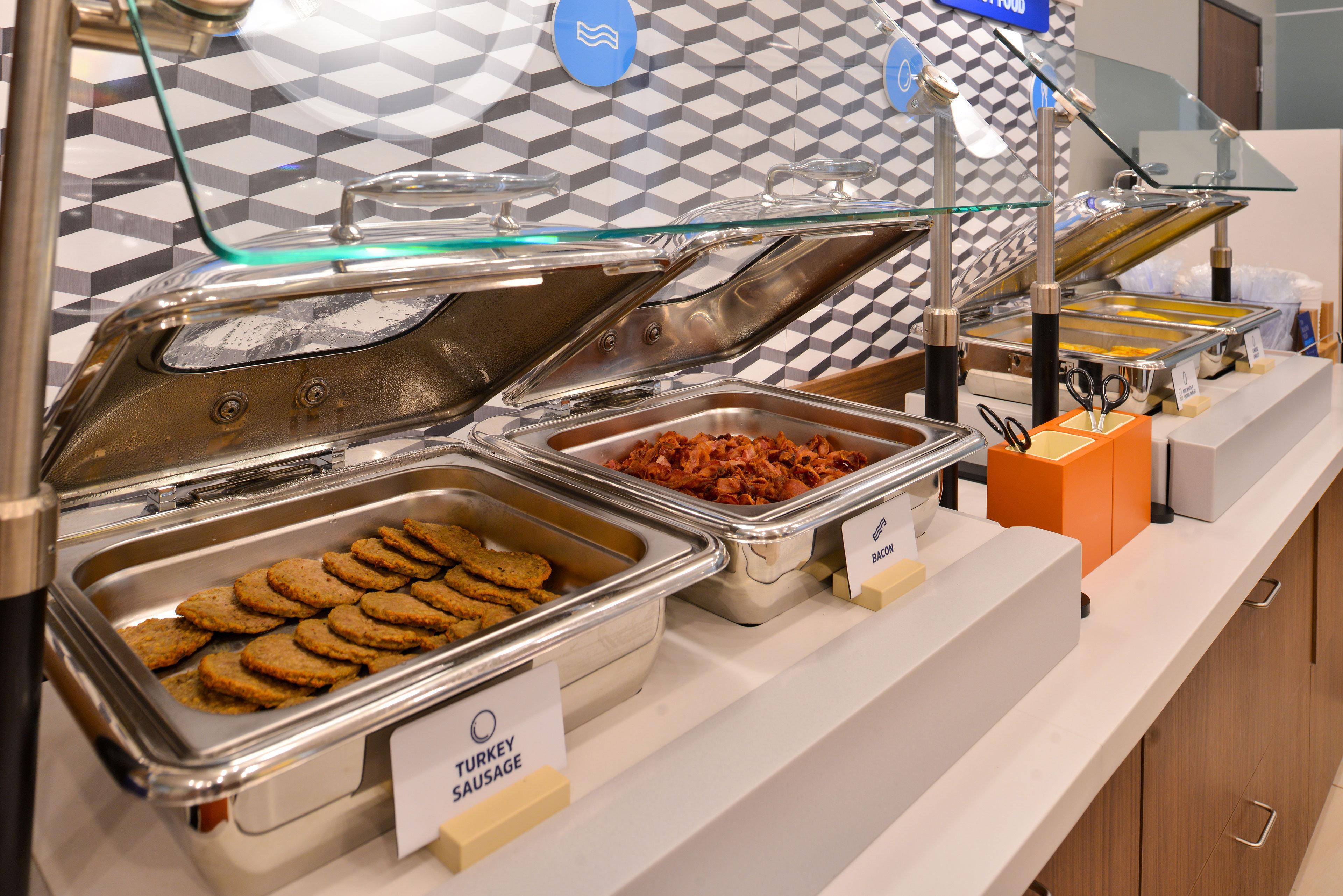 Holiday Inn Express & Suites Columbus At Northlake By Ihg Ngoại thất bức ảnh