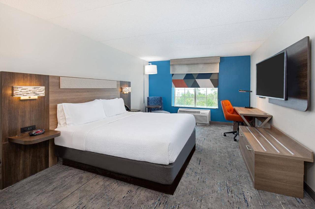 Holiday Inn Express & Suites Columbus At Northlake By Ihg Ngoại thất bức ảnh