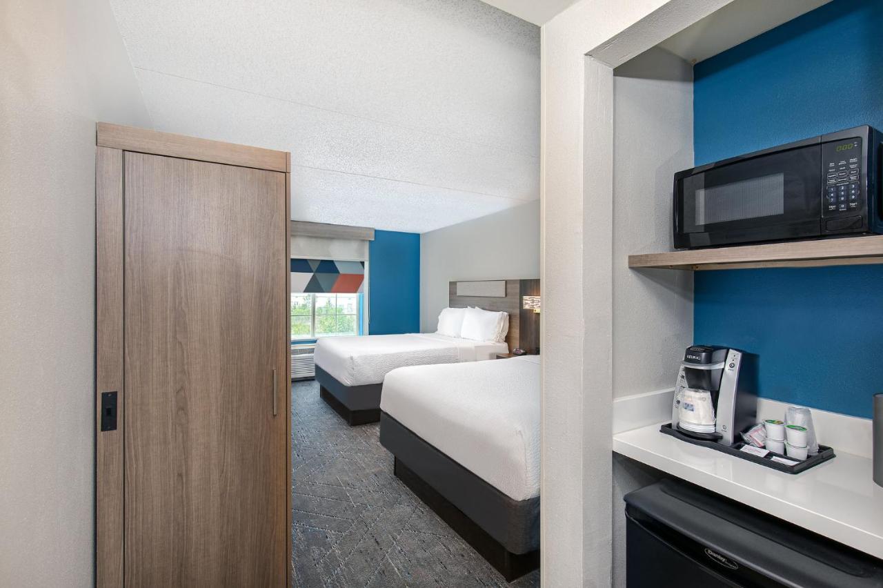 Holiday Inn Express & Suites Columbus At Northlake By Ihg Ngoại thất bức ảnh