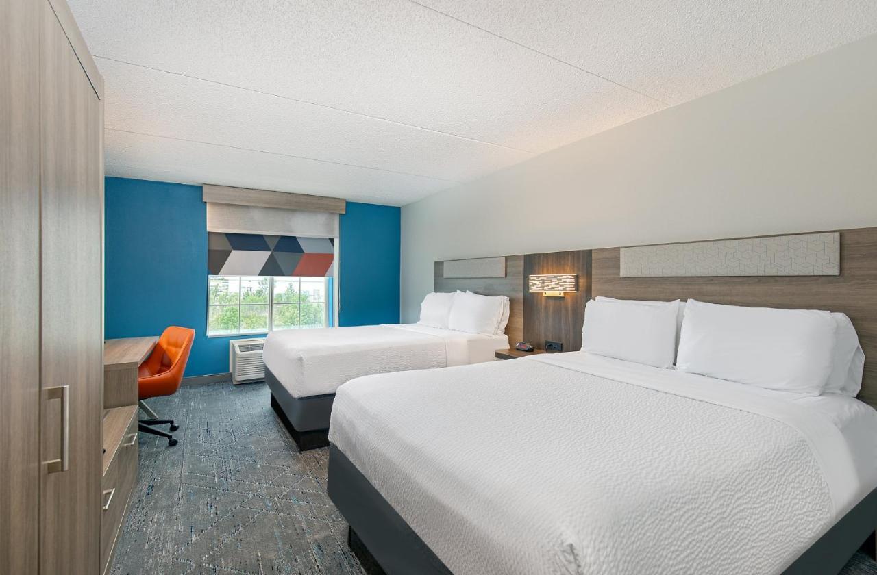 Holiday Inn Express & Suites Columbus At Northlake By Ihg Ngoại thất bức ảnh